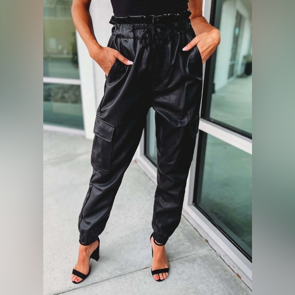 KanCan Rona High Rise Faux‎ Black Leather Cargo Jogger Pants Size XL